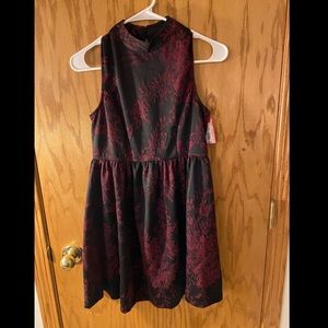 red and black fit and flare floral dress (nwt)